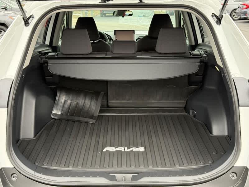 2025 Toyota RAV4 Hybrid XLE AWD