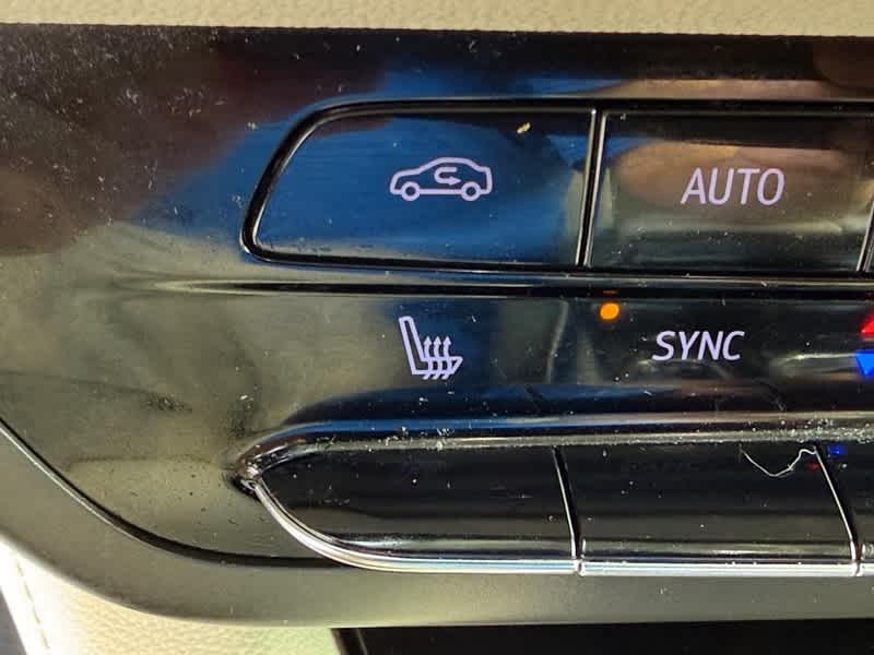 2021 Buick Envision AWD 4dr Essence