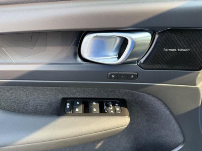 2022 Volvo C40 Recharge Pure Electric P8 eAWD Ultimate