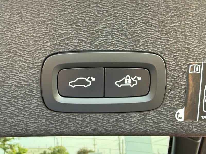 2022 Volvo C40 Recharge Pure Electric P8 eAWD Ultimate