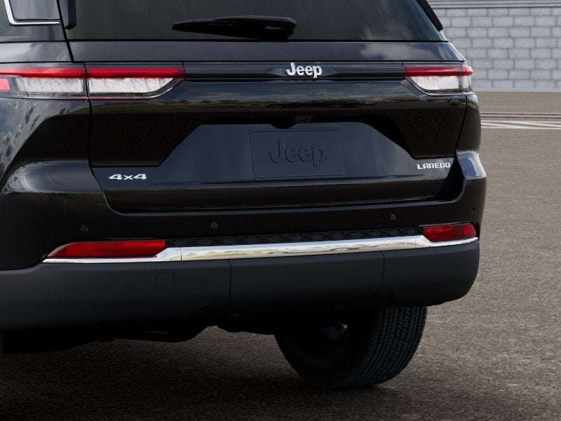2027 Jeep Grand Cherokee Laredo X