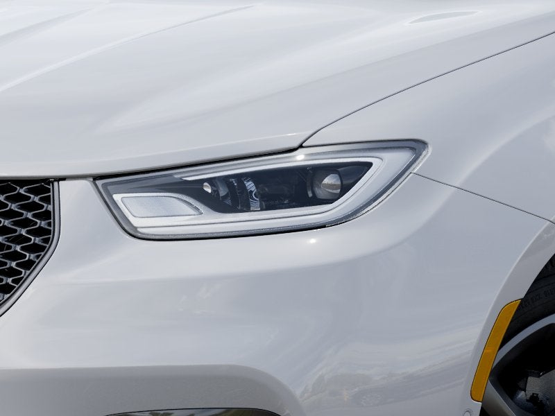 2026 Chrysler Pacifica Base