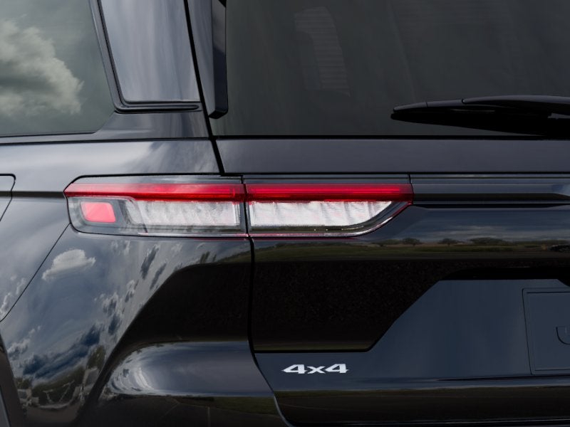 2027 Jeep Grand Cherokee Laredo X