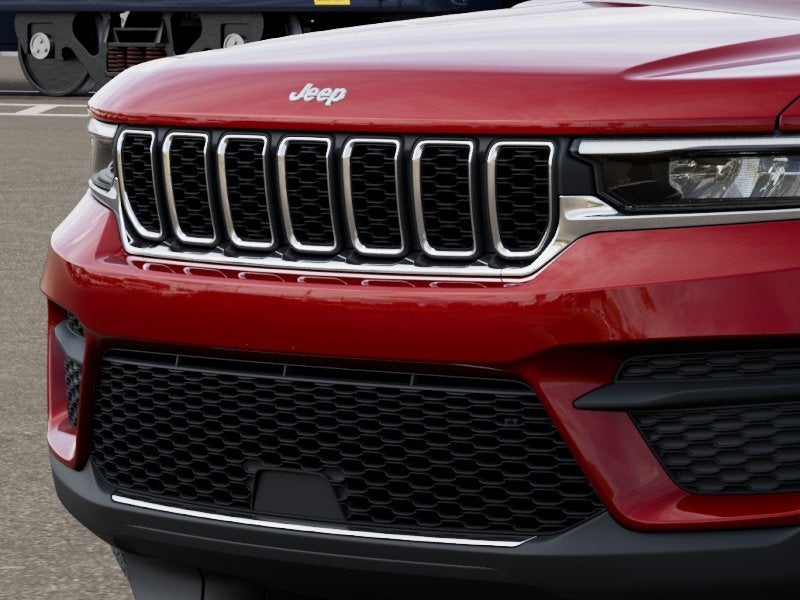 2027 Jeep Grand Cherokee Laredo X