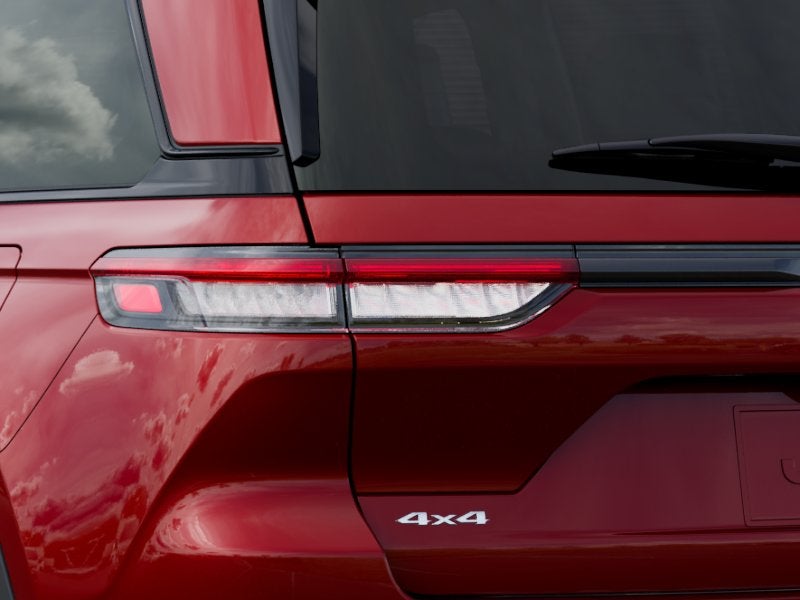 2027 Jeep Grand Cherokee Laredo X