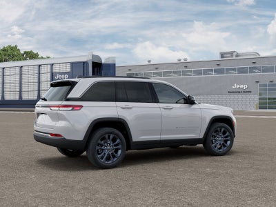 2026 Jeep Grand Cherokee Base